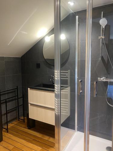 Chalet image 2