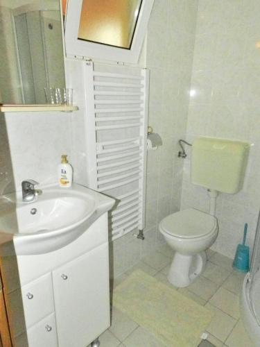 Apartment Belusic - image 10