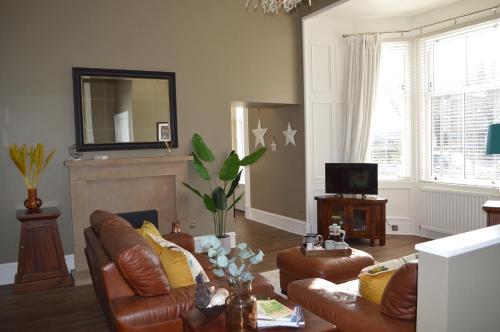 Unique two bedroom bank conversion apartment gîte à louer White Caterthun