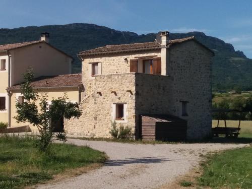 maisonnette le cabanon - Location saisonnière - Sainte-Jalle