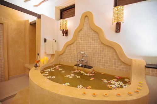 Banheiro, Zanzibar Beach Resort in Zanzibar Town