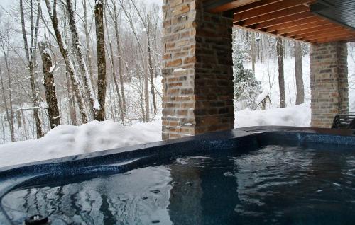 Chalet 02 Chemin Blanc by Les Chalets Alpins in Stoneham (QC)
