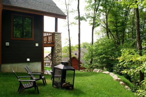 Chalet 02 Chemin Blanc by Les Chalets Alpins in Stoneham (QC)