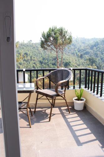 Balcony/terrace, The Arcadia Pool and Villa - Umroi in Umsning