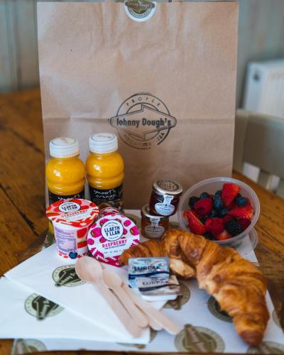 อาหารและเครื่องดื่ม, Johnny Dough's Conwy with Rooms in คอนวี