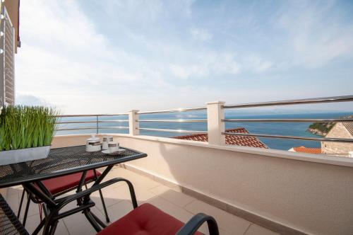 Apartment with Sea View