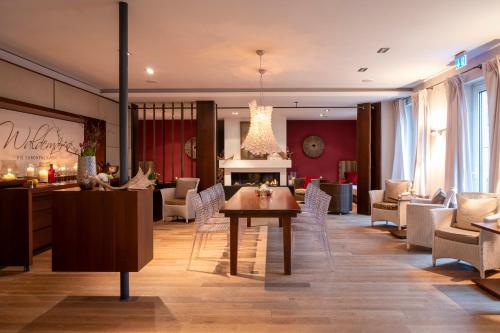 Pub/Lounge, Romantik Landhotel 3Kronen in Adelsdorf