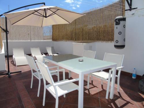  BIG CHARMING HOUSE, Unterkunft in Playa del Ingles