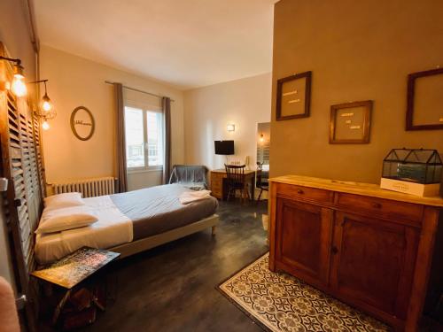 Hotel Le Midi Clermont-Cournon - Hôtel - Cournon-d'Auvergne