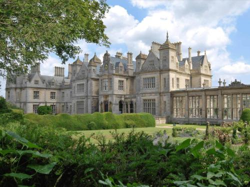 Stoke Rochford Hall