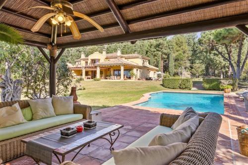  Spectacular Spanish Villa with Spacious Gardens in Málaga
