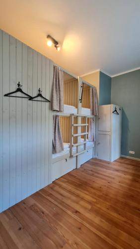 Blue Bird Boutique Hostel - Riga Old Town Room Type - Bunk Bed in 10-Bed Mixed Dormitory Room