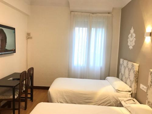 Hostal La Mexicana - image 14