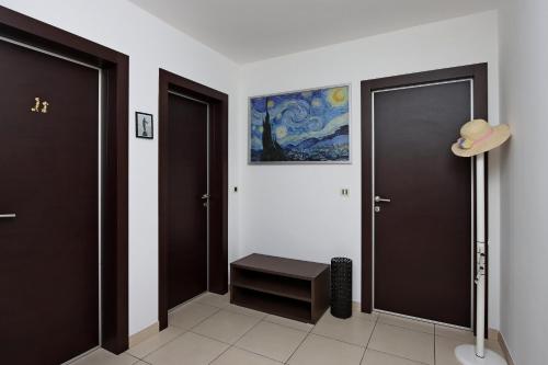 บริการและสิ่งอำนวยความสะดวก, Starry Night - Smart TV, Extra big bed, big bathtub, private parking, sea view, WIFI, 2bedrooms in โปบรี