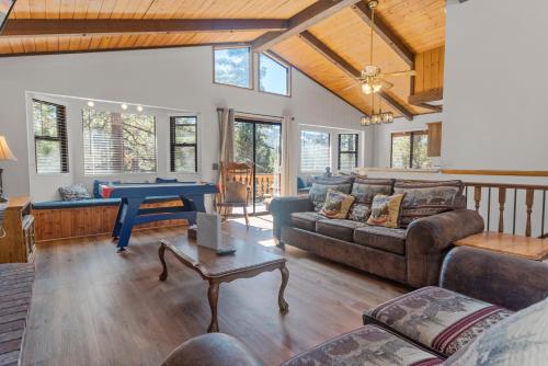 Smokey Bear's Den - image 11