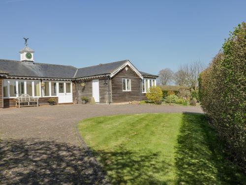 Clock Tower Cottage - Great Bedwyn