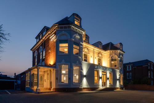 St Andrews Hotel - image 9