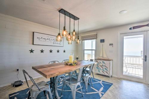 Spacious Surfside Home with Deck on Pedestrian Beach - image 3