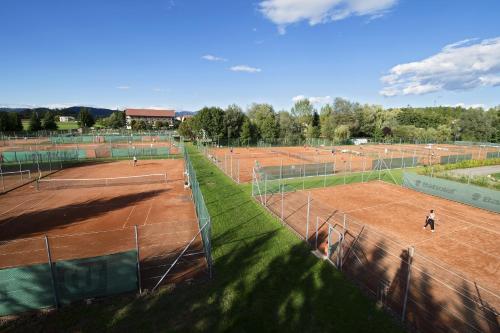 Golf-Tennis-Wellnesshotel Mori – Klopeiner See (Klopsteiner Lake), CA