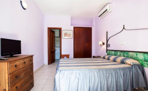 Hotel Atalaya - image 12