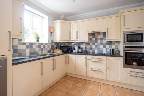 1 Hazelwood Aldeburgh - image 6