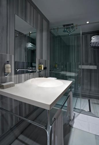 Witt Istanbul Suites - image 9