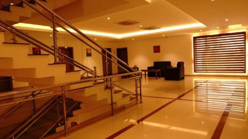 DASS REGENCY - image 2