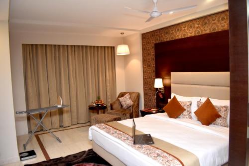 1 queen bed
