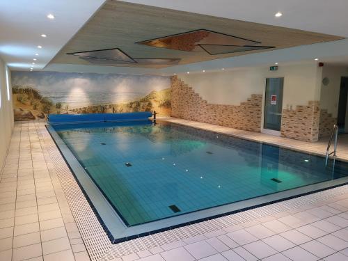 Swimming pool, Hotel Zum Baren in Altenberg