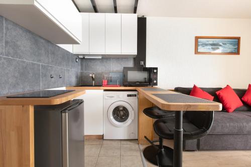 Studio Apartment image 4