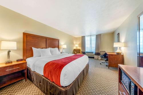 Comfort Inn & Suites Lancaster Antelope Valley in Lancaster, USA