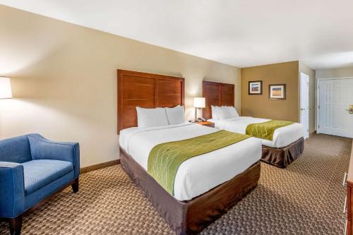 Queen Room with Two Queen Beds - Non-Smoking