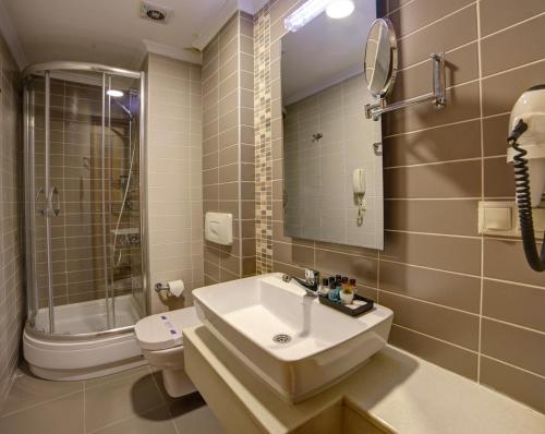 Almina Guest House – Istanbul, FL