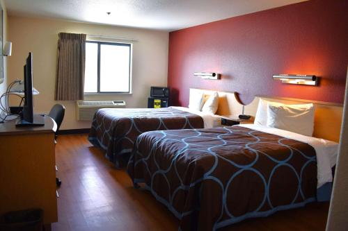 Super 8 by Wyndham New Braunfels I-35 in New Braunfels, USA