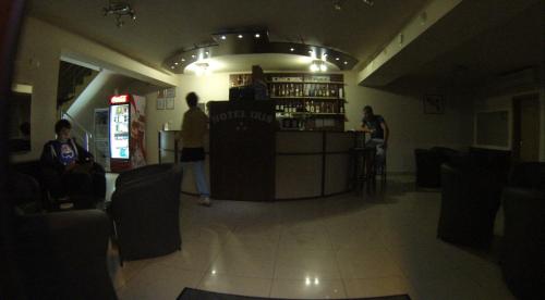Hotel Iris - image 7
