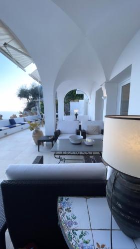 Villa le stelle capri - Tap to explore photos