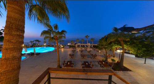 Anitas Hotel - image 8