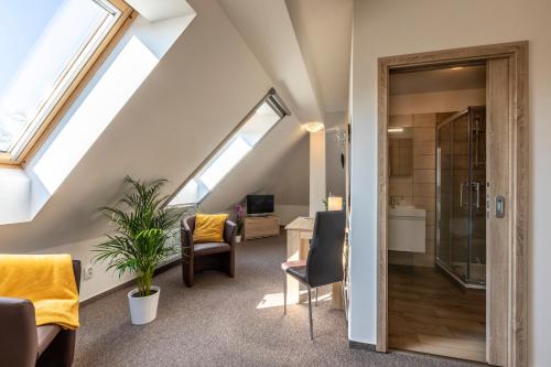 Zamecky Dvur Cernousy in Frydlant