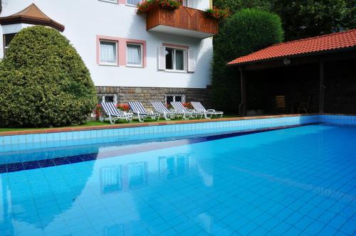 Bejárat, Hotel Brunner in Meran