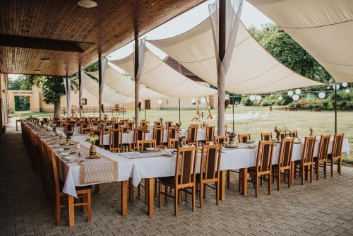 Banquet hall, Zamecky Dvur Cernousy in Frydlant