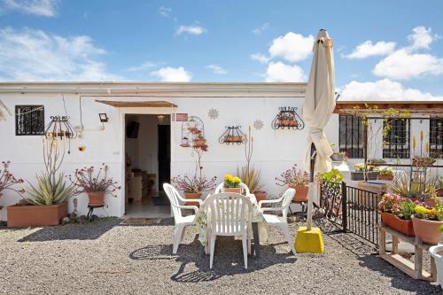  Casa Blanca, Pension in Casillas de Morales bei La Ampuyenta