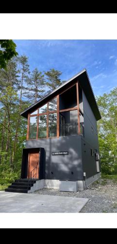 Black Crane Chalet by Hakuba White Fox Company - image 2
