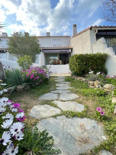 Maison avec jardin sur SAINT PIERRE LA MER 6STP73