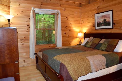 Laurelwood - image 13