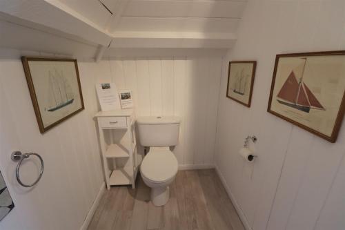 Mole Cottage - image 12