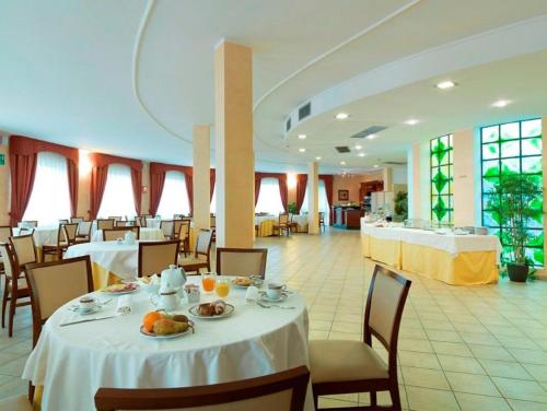 Hotel Bifi - main image
