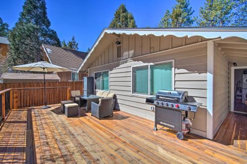 Mountain Chalet in Big Bear City, 5 Mi to Lake! in Big Bear City, USA