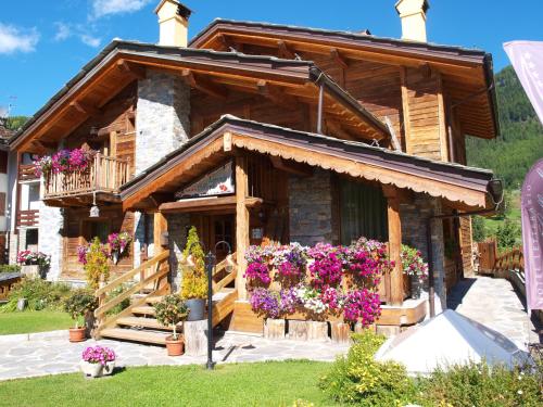 Hotel Letterario Locanda Collomb in 11016 La Thuile
