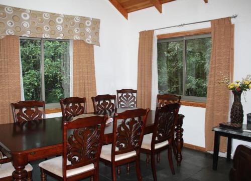 Casa Country Pucón (Casa Country Pucon) in فيلاريكا