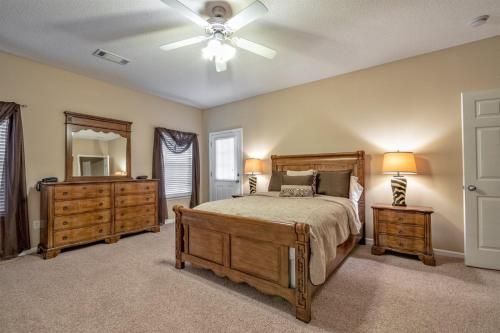 14660 - 60 Calderon Way in Hot Springs Village, USA